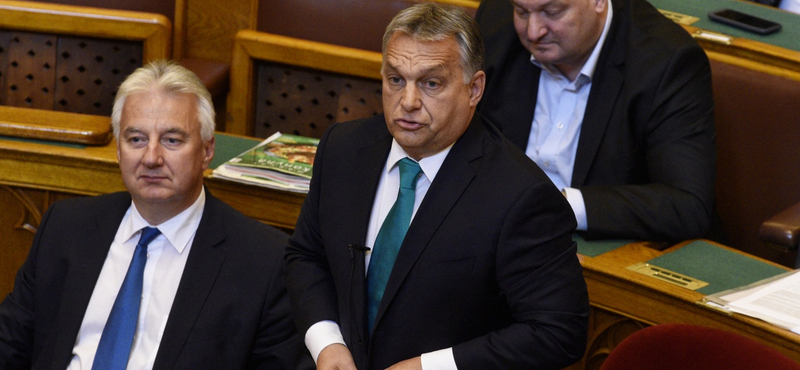 Orbán még a fideszes uniós biztosnál is jobban tudja, létezik-e a Soros-terv