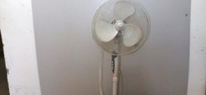 Ventilátorral bántalmazta gyermekeit egy debreceni nő