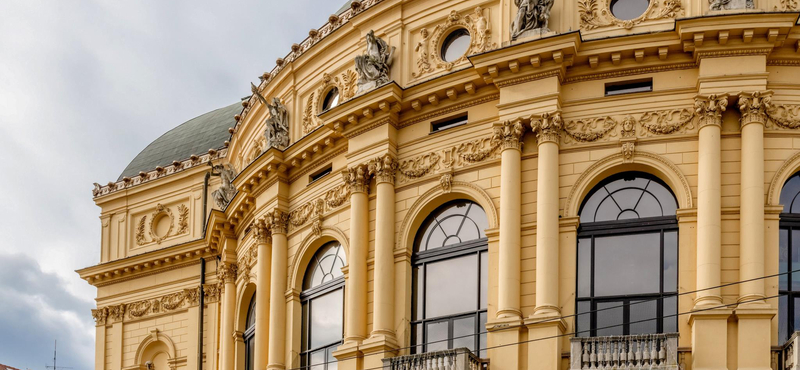 Lassan elfogynak a szakemberek a Szegedi Nemzeti Színházból az alacsony bérek miatt