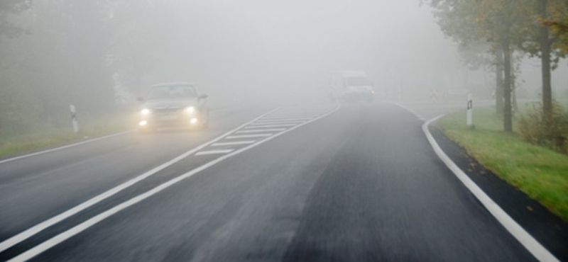 A sűrű köd miatt egy megye kivételével az egész országra figyelmeztetést adtak ki