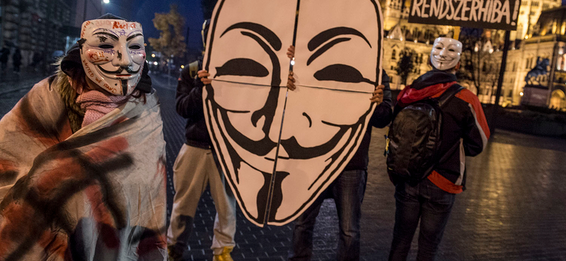 Felvonult az Anonymous Budapesten - fotók