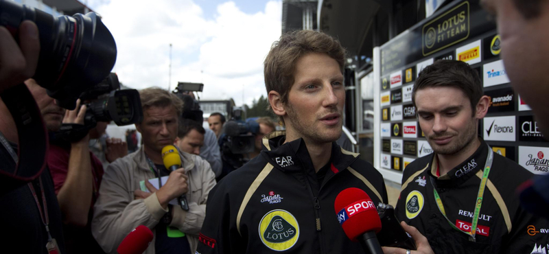 Grosjean már kétségbeesetten kerüli a bajt