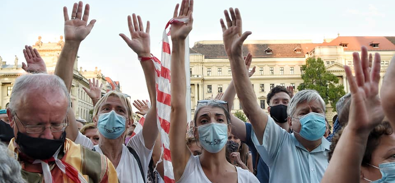 Megint lesz tüntetés a Kossuth téren az SZFE miatt