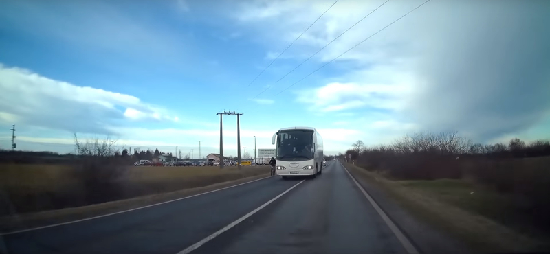 Forgalomból kivont busszal előzgetett a Veronában balesetező cég ügyvezetője