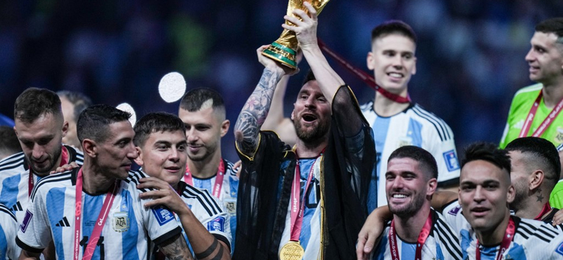 Egymillió dollárt adna egy ománi ügyvéd Messi vébés palástjáért