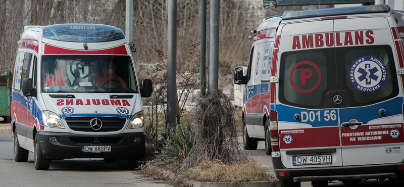 Lengyelországban a következő két héten tetőzhet a járvány