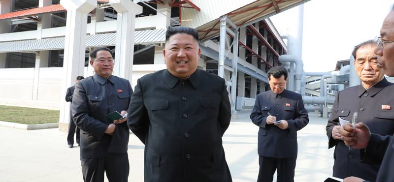 Kim Dzsong Un gyorsított háborús előkészületekre szólította fel a pártját