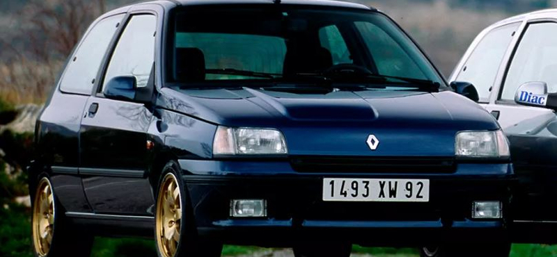 Méregzsák a 90-es évekből: eladó egy Renault Clio Williams 15 kilométerrel az órájában