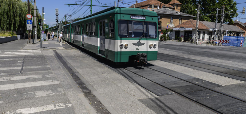 Elhalasztották a tűzijátékot, így az extra HÉV-ek és vonatok sem fognak járni este