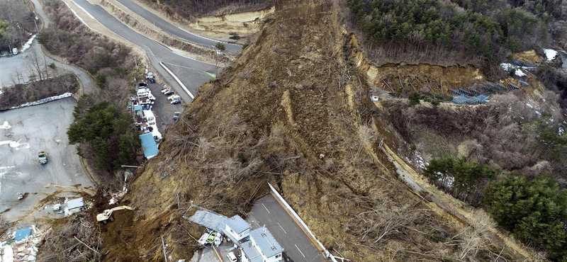 Hatalmas földcsuszamlás vitte el a japán driftkultusz egyik helyszínét