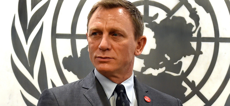 Sokadjára halasztják el az új James Bond-film bemutatóját