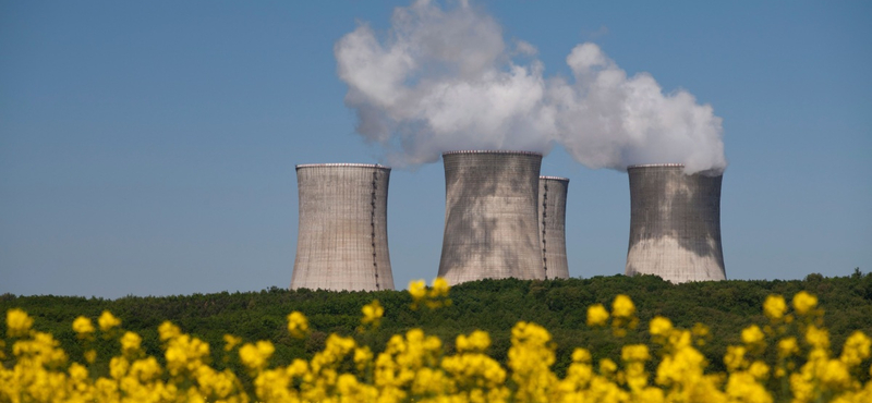 Magyarország beszállna a mohi atomerőműbe és a bősi vízerőműbe