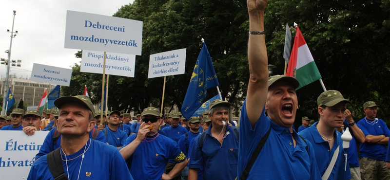 Óriásdemonstráció lehet az önálló tüntetésekből