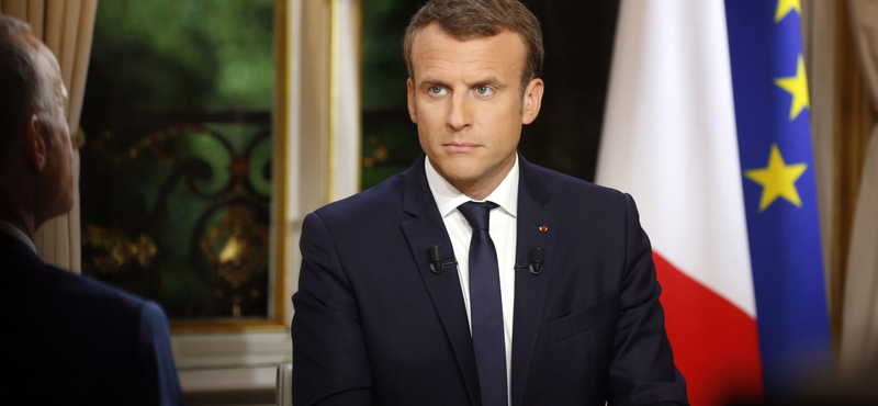 Macron odamondott Egyiptomnak