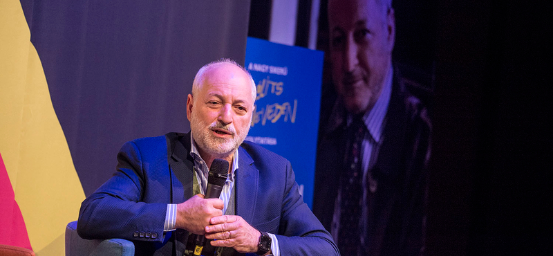 André Aciman: A legtöbben nem vagyunk boldogok azzal, akik valójában vagyunk