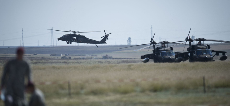 Katonai helikopterek fognak gyakorlatozni a Duna Plazánál