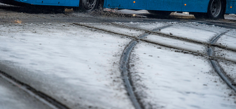 Hat megyében figyelmeztet ónos esőre a meteorológia