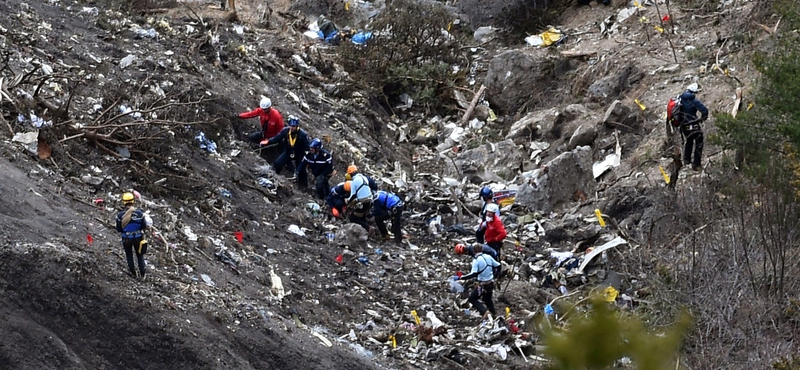 Megható gesztust tett a Germanwings egyik pilótája a tragédia után