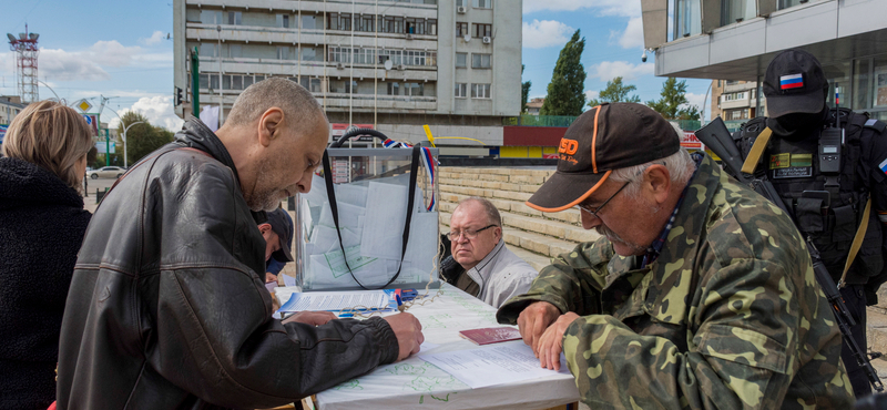 A legvadabb sztálinizmus korszakát idézik a „népszavazásokról” publikált részeredmények