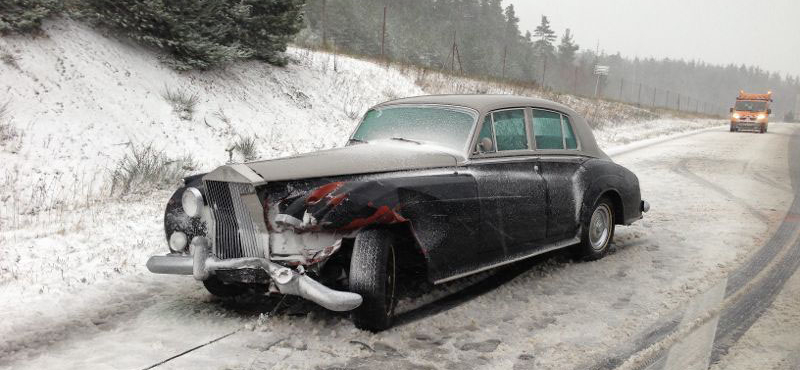 Ilyet is ritkán látni: Rolls-Royce összetörve - fotó