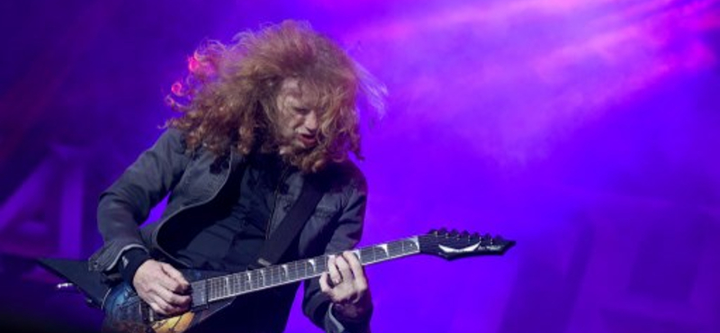 A Megadeth frontembere bejelentette, hogy torokrákja van