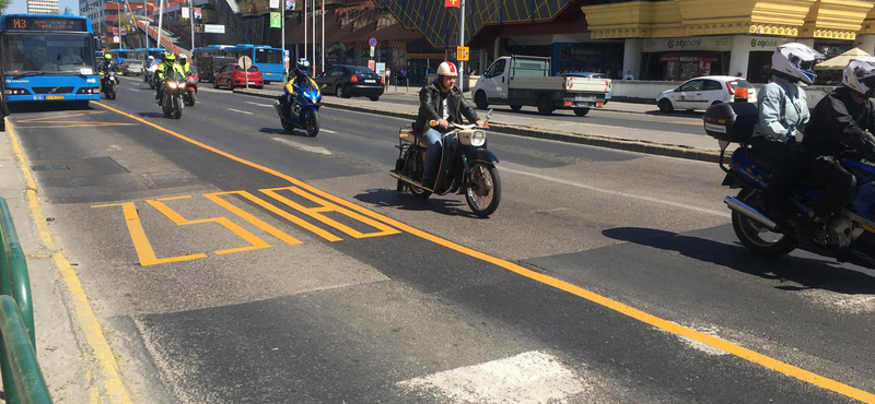 Megjött a csaknem félárú sztrádamatrica a motorosoknak