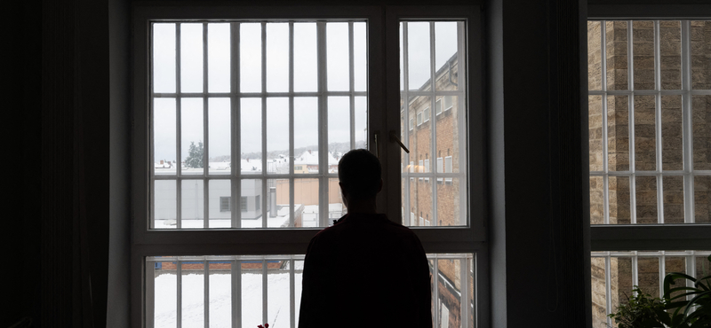 Zárkájuk falát kibontva próbáltak szökni a rabok Győrben, csak éppen a második emeleten voltak
