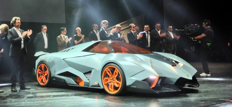 Lamborghini Egoista - ilyen kocsi nincs még egy