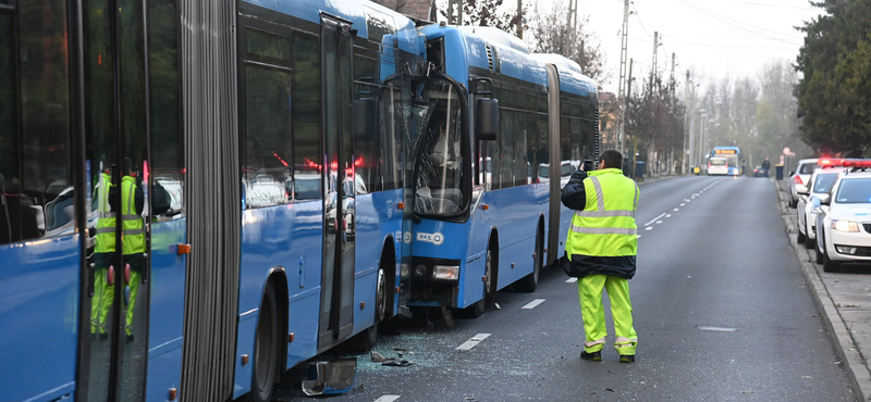 Frontálisan ütközött két BKV-busz a XVII. kerületben