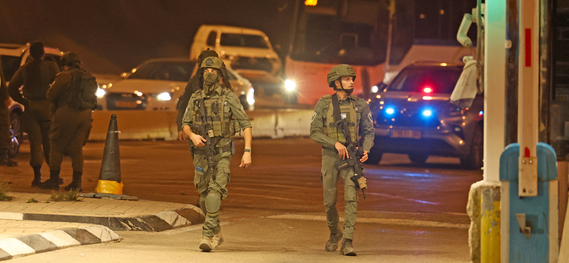 Meghalt egy 12 éves fiú Ciszjordániában, miután rálőtt egy palesztin férfi a buszra, amiben utazott