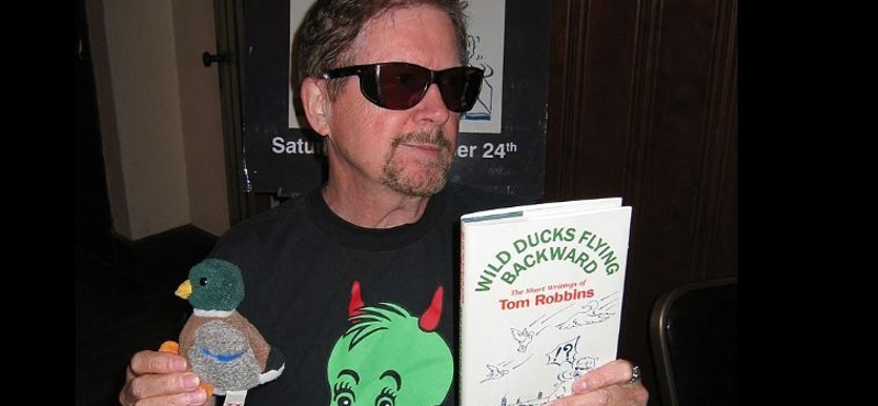 Elhunyt Tom Robbins, az amerikai ellenkultúra írója