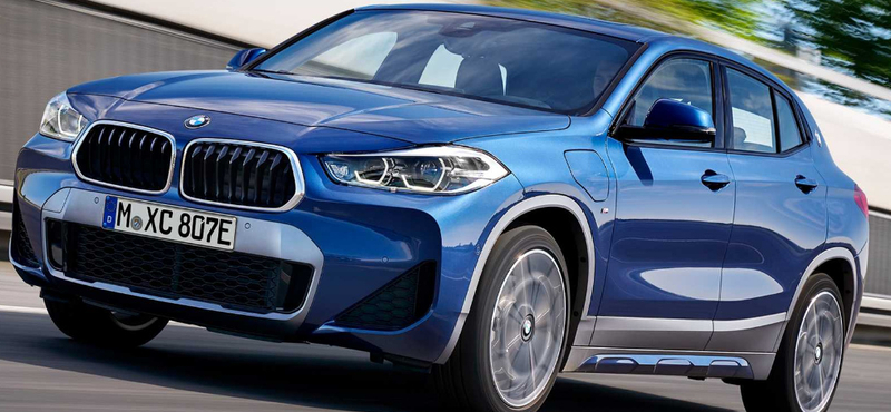 Itt a zöld rendszámos új BMW X2