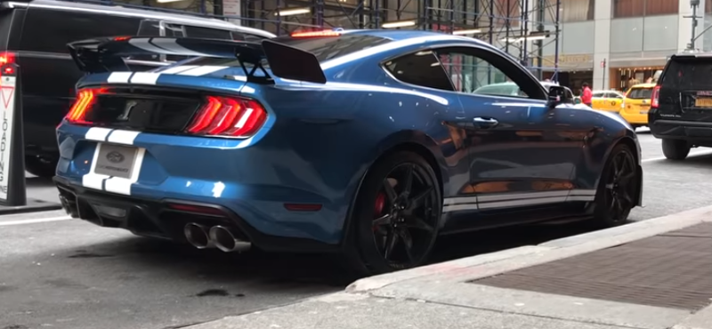 Kegyetlen hangja lett a legújabb Ford Mustang Shelby GT500-nak – videó