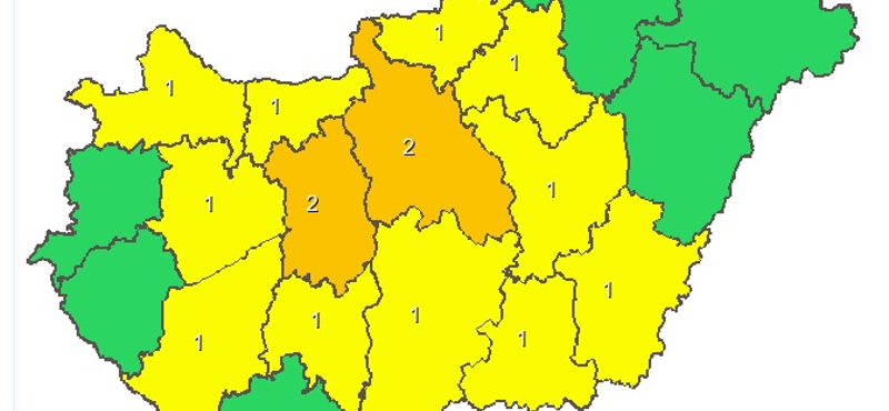 Viharos szél miatt narancs figyelmeztetést adtak ki két megyére csütörtökre
