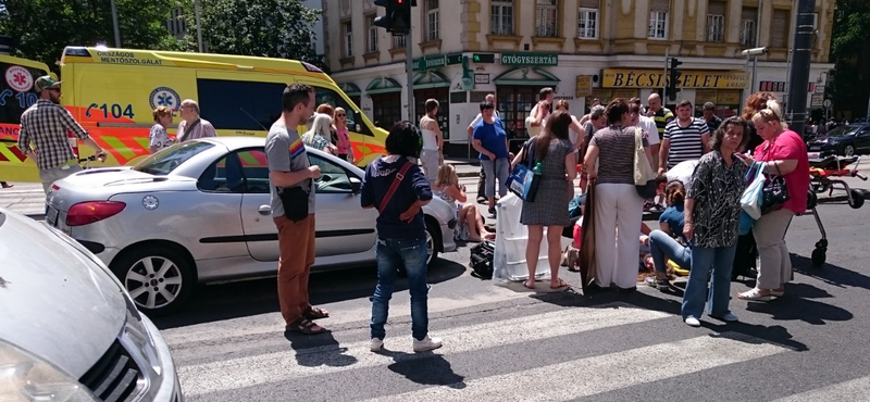 Elgázoltak két embert a Margit hídnál (fotó)