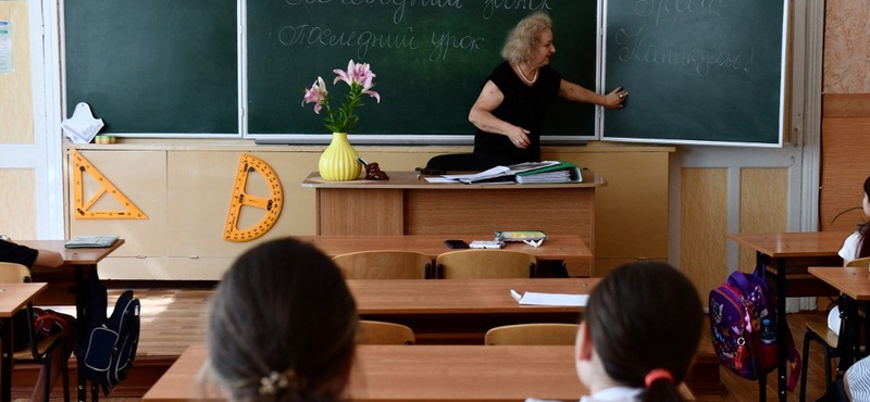 A megtorlást kockáztatják az ukrán tanárok az orosz ellenőrzés alatt álló területeken