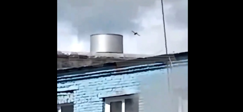Kijev szerint dróncsapást mértek egy 1500 kilométerre lévő orosz olajfinomítóra
