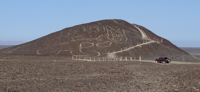 37 méteres Nazca-macskára bukkantak Peruban