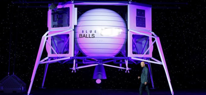 Elon Musk szerint Jeff Bezos űrhajója heregörcs