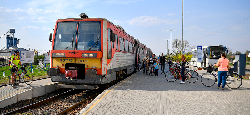 Győzhet-e valaha nálunk is a józan ész? Ismét nekifutnak a MÁV-Volán menetrendnek