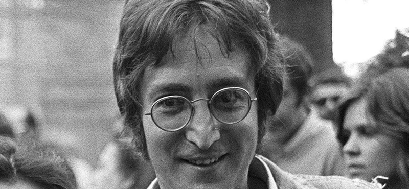 A zseni, a dühös, a szerelmes, a részeg - ma lenne 80 éves John Lennon