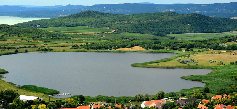 Balatonfüred, Alsóörs, Tihany - ezek a legkedveltebb helyek az északi parton