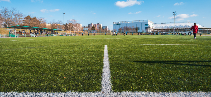 A 15 milliárdos stadion helyett az árnyékában fekvő edzőpályán játszhat tavasszal a Haladás