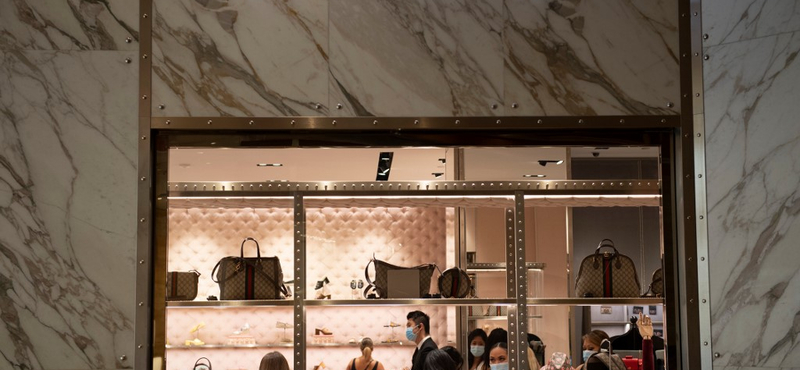 Gucci, Hermes, Louis Vuitton: meglepően jól állnak a luxusmárkák