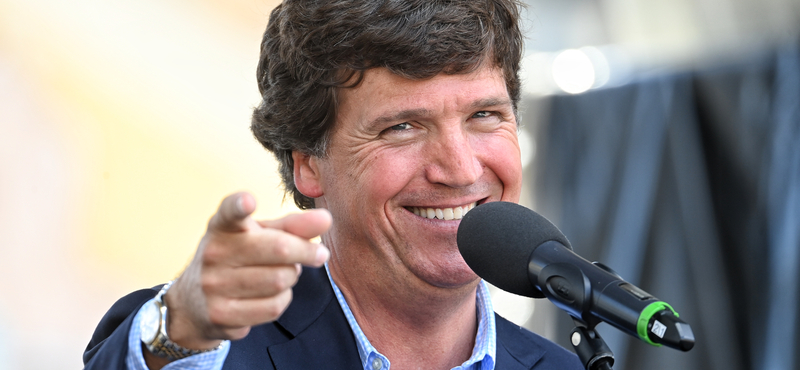 A kirúgott Tucker Carlson nagyon elengedte magát, miután leállt a felvétel