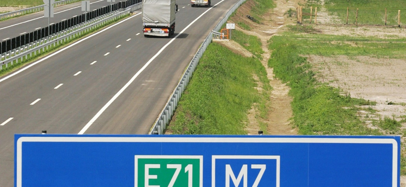 Lezárták az M0-s M1-es és M7-es felé vezető szakaszát