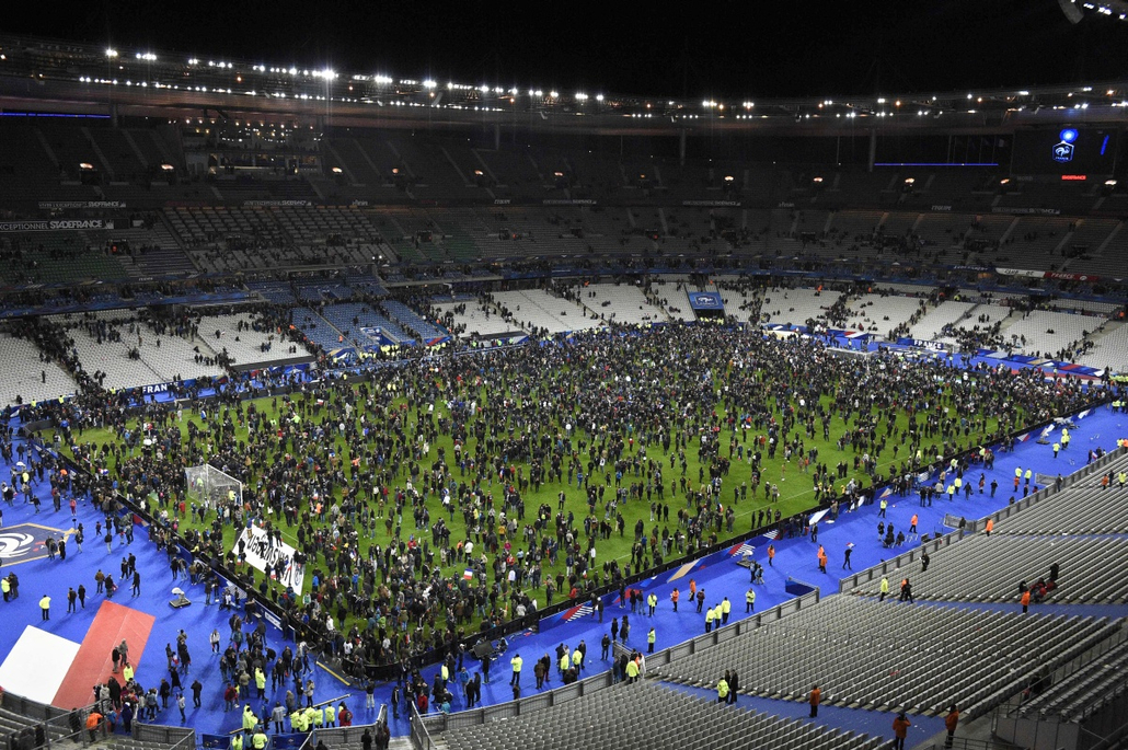 afp.15.11.13. - Párizs, Franciaország: robbantás és lövöldözés Párizsban - francia terror - Stadte de France stadion