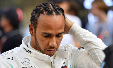 Lewis Hamilton nem bánja, ha a bőrszíne miatt kényelmetlenül érzik magukat a társai