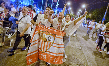 Örömünnep spanyol módra: ilyenek voltak a boldog Sevilla-drukkerek