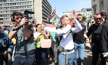 „Hányinger, amit csinál a kormány, Magyar Péter az egyetlen reményünk” – videóriport